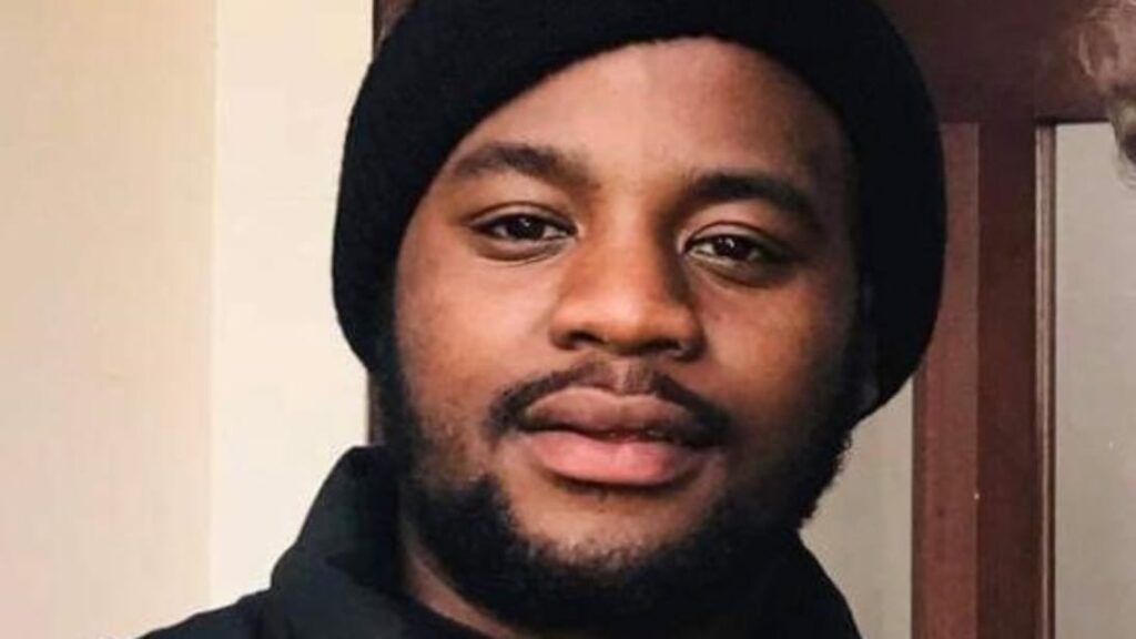 Detectives Investigating The Murder Of A Man In Bermondsey Are Releasing Images Of A Number Of Potential Witnesses They Would Like To Speak With