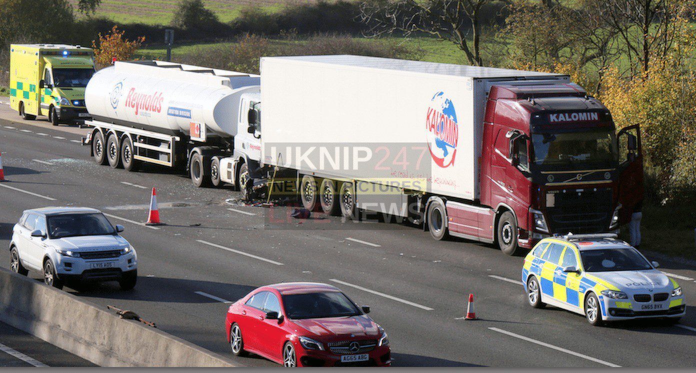 Six vehicle collision closes Three lanes on M25 motorway near Godstone