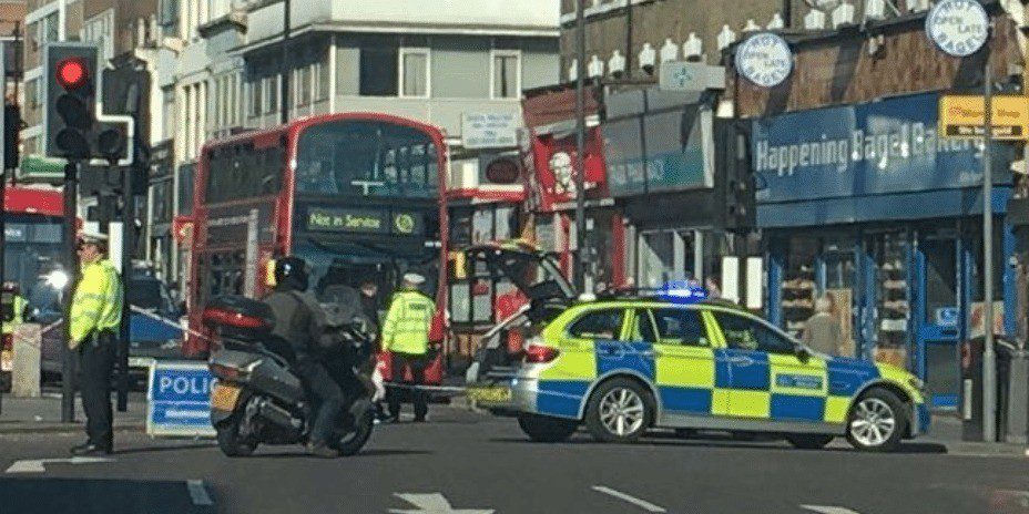 Collision On A503  Finsbury Park