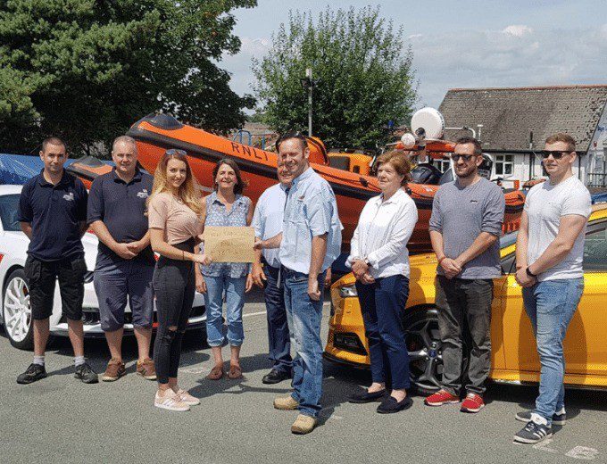 Isle Of Wight Ford Take Over Raise Much Need  Funds For Rnli