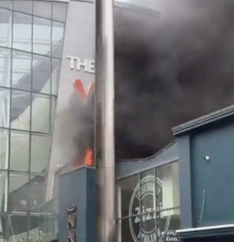 Shopping Centre Evacuated  as Fire Rips through Zizzi’s restaurant in Camberley