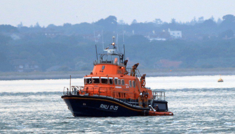 Yarmouth Lifeboat Launched  To Suspected Distressed Paraglider In West Wight