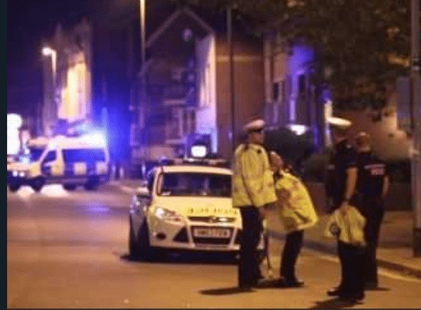 Police cordon off part of Kingston Road  following overnight incident in Portsmouth