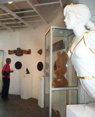 Westminster Abbey Lights The Lamplight Of Peace To Commemorate The End Of Ww1