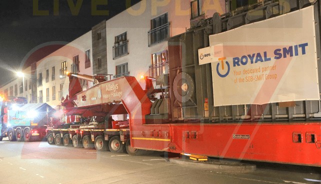 Disruption On The Street Of London After 57m 200 Tonne Haulage Lorry Runs Over Road Furniture And Brings Parts Of London To A Standstill Even With A Police Escort