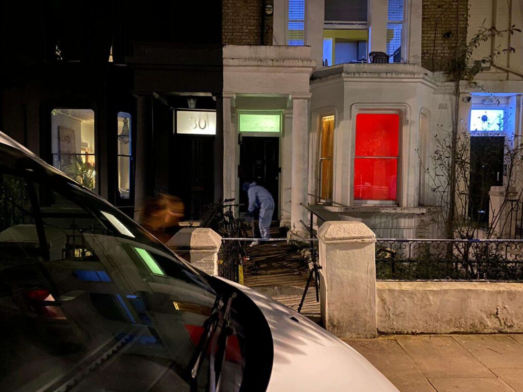 First Pictures From The Scene Of Pensioner Murdered In Notting Hill Police Have Arrested A Man In His 20's