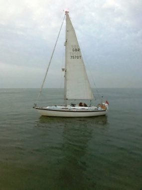 Bembridge Lifeboat locate ‘Ocean Wanderer’  after running into difficulty