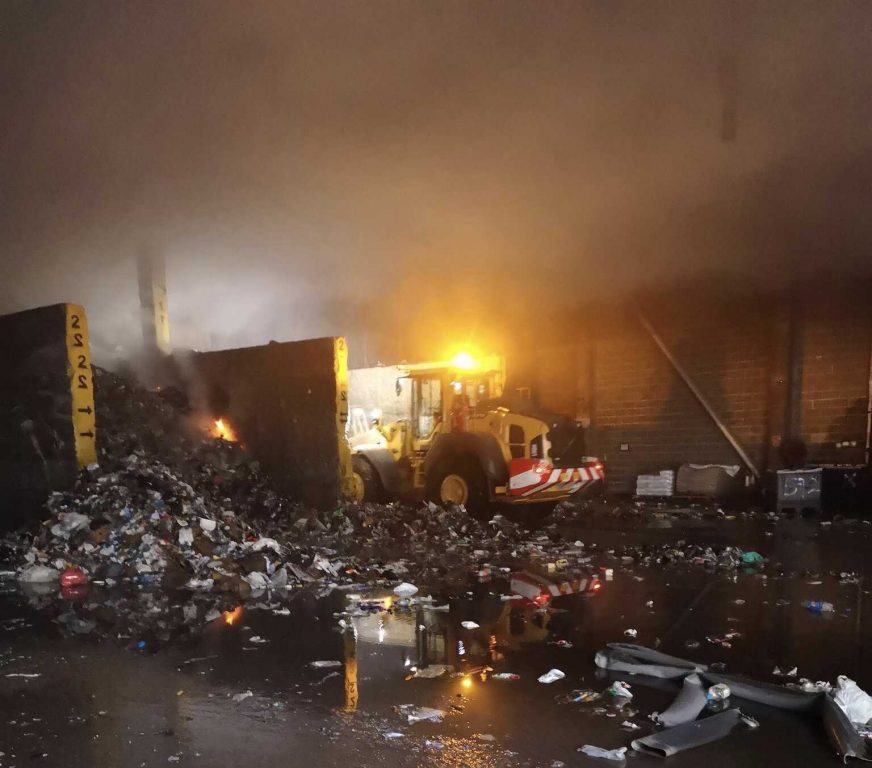Fire Crews From Across Hampshire Tackle  80 Tonnes Of Household Waste Alight