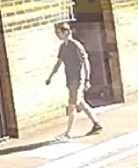 Manhunt after failed Portsmouth Street Robbery