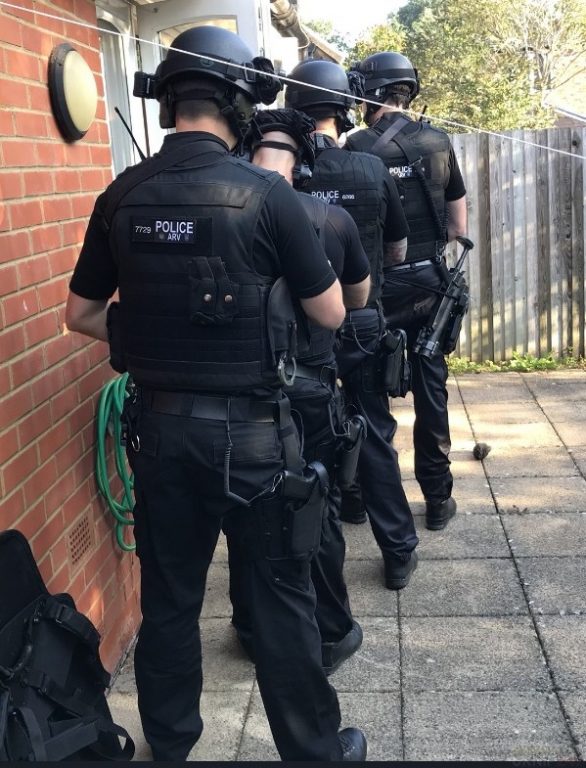 Wanted burglar arrested in Totton by armed police