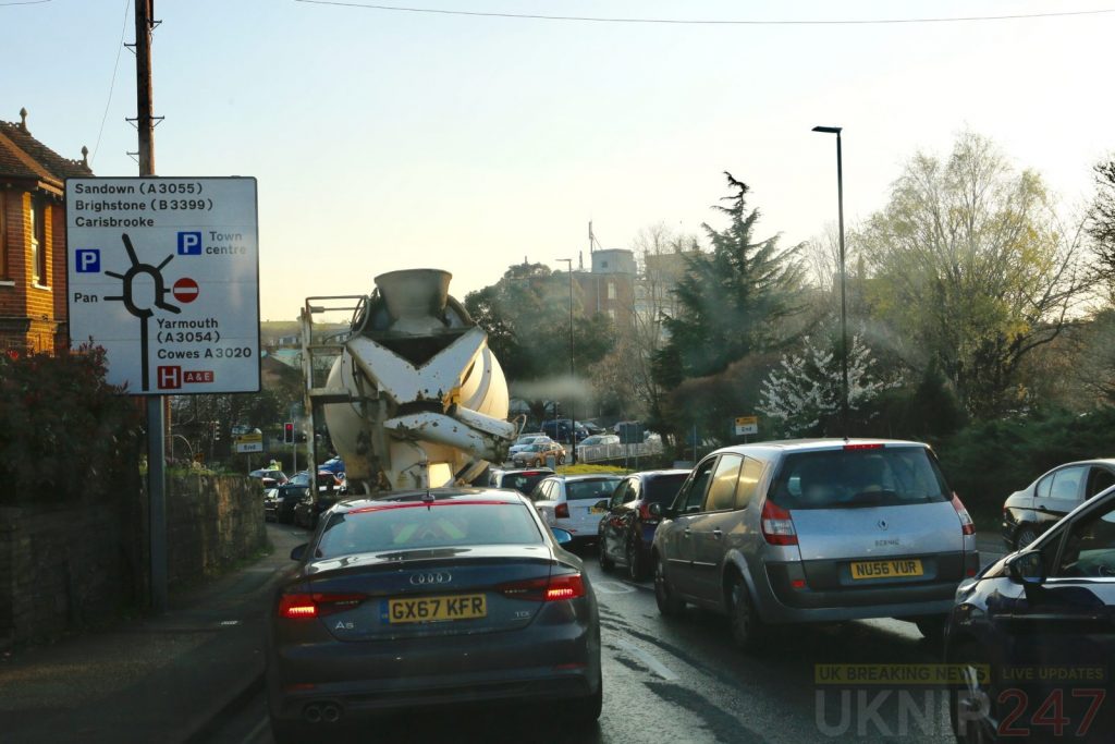 Staplers Road one way system gridlocked