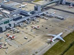 New drone attacks at Gatwick sees flights diverted