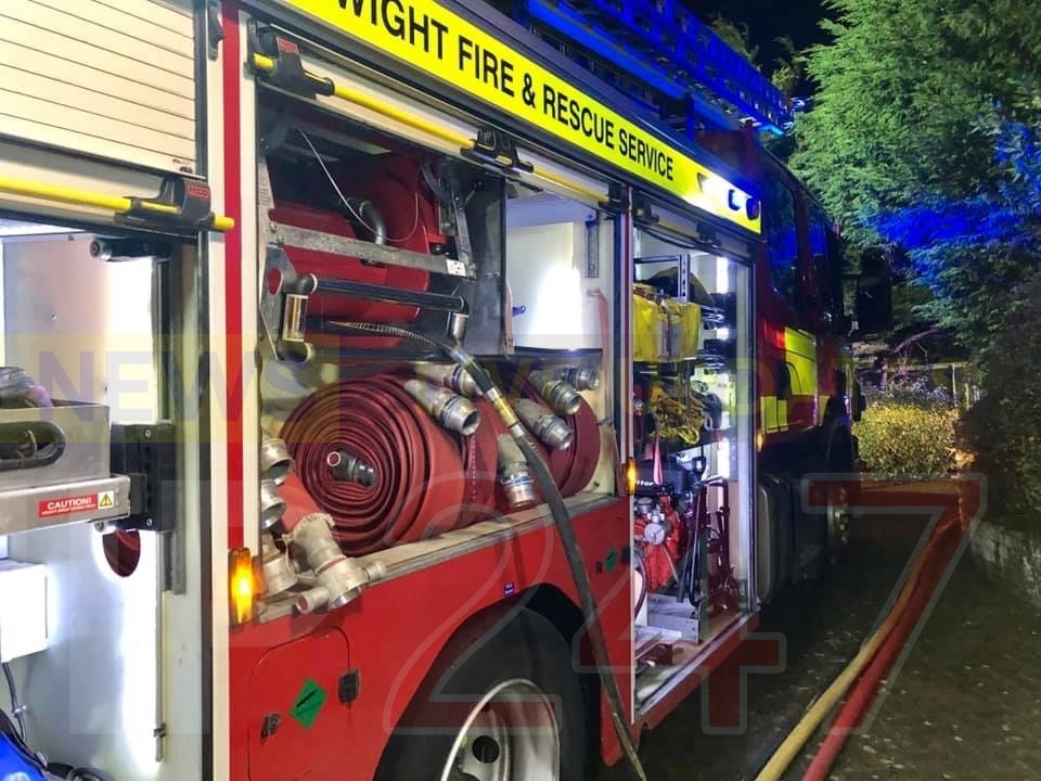 Fire Crews From Newport Free Teenager Stuck In River Medina