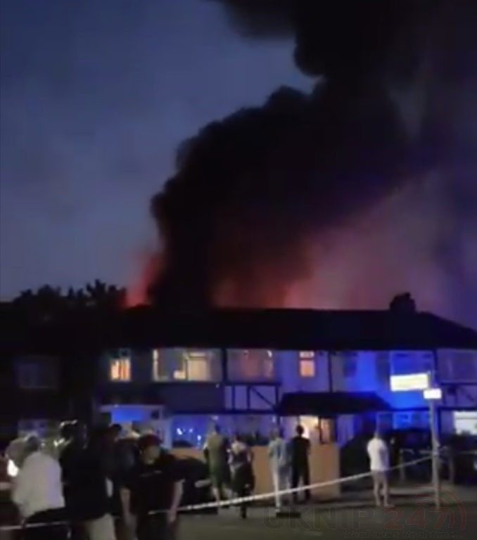 Ten Fire Crews Tackle Large Blaze In Hayes