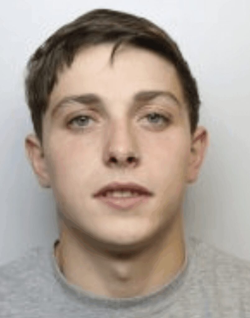 Family saved from house blaze by smoke alarms 