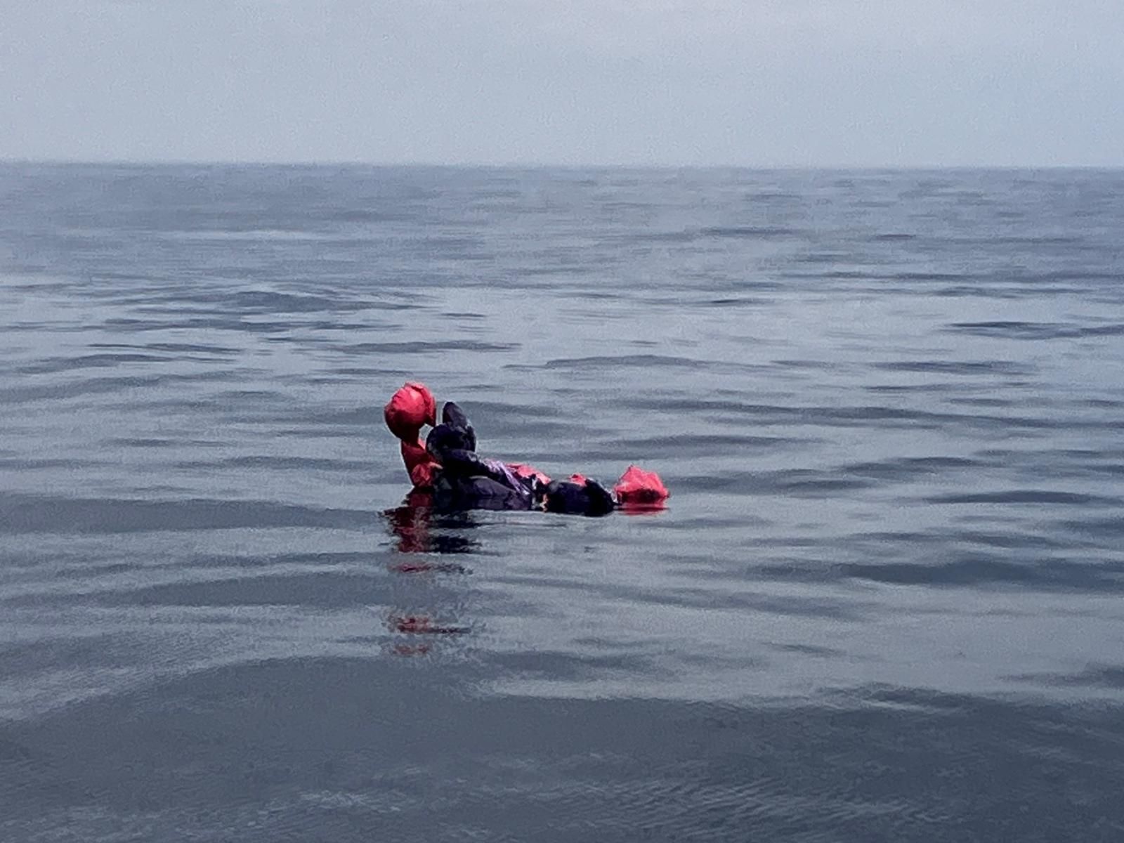 Volunteers Race to Liferaft Sighting