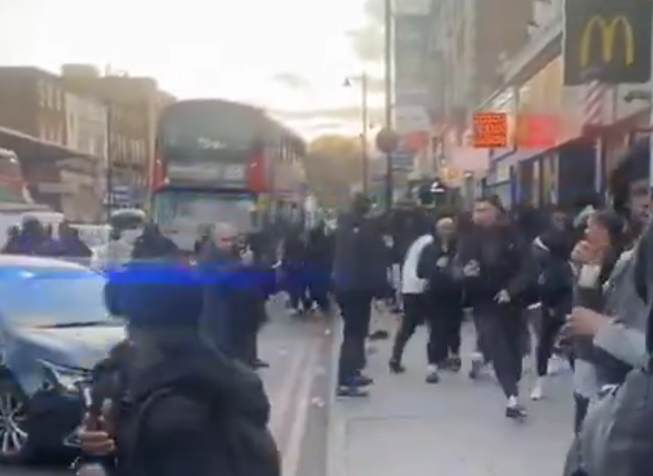 Clapham Chaos! Security Guard Locks Customers In as Youth Mobs Wreak Havoc