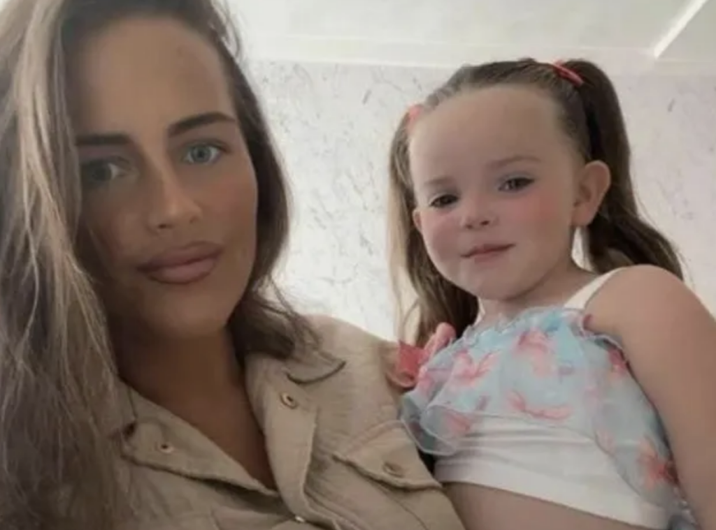 Tragic Crash: 3-Year-Old Girl Killed in Horrific Horse-Drawn Carriage Collision