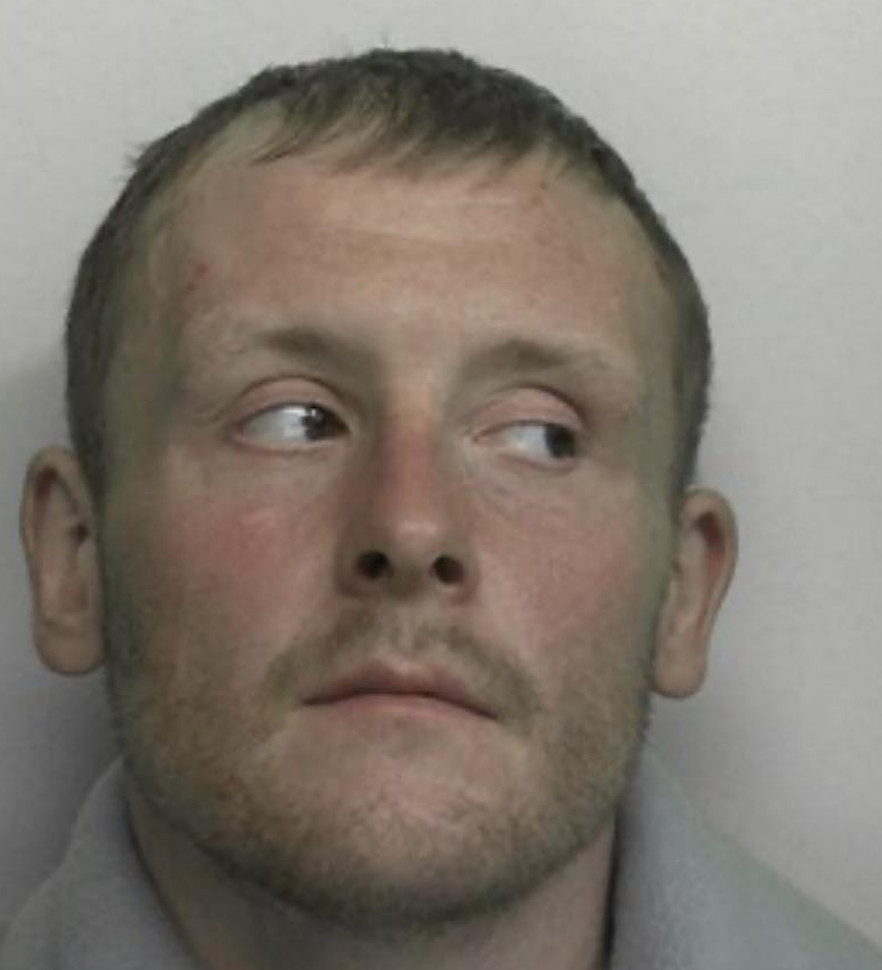 Escapee on the Loose in Poole: Man Flees Custody After Court Appearance