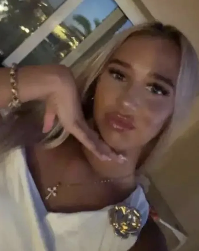 Teen Tragically Stabbed to Death in Leeds Suburb