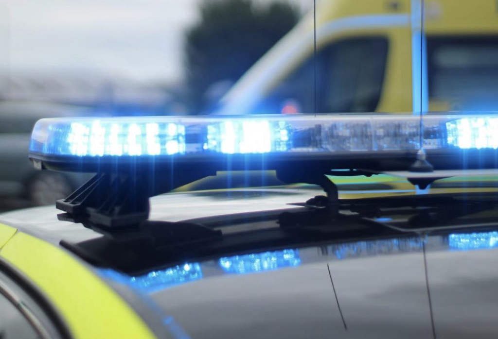 Man Dies After High-Speed BMW Police Chase Ends in Crash on A21