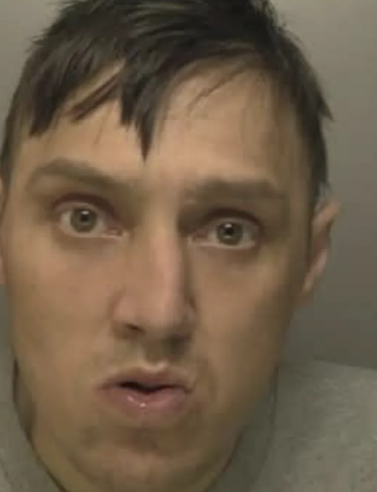 Predator Jailed for Hunting Kid at Hull Station