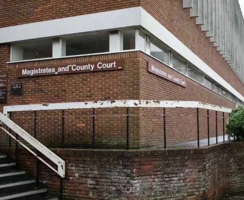 Woman Rips Police Officer’s Face with Fake Nails in Brutal Attack