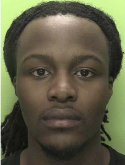 Drug Dealer Ditches Crack and Dashes from Cop Chase in Nottingham