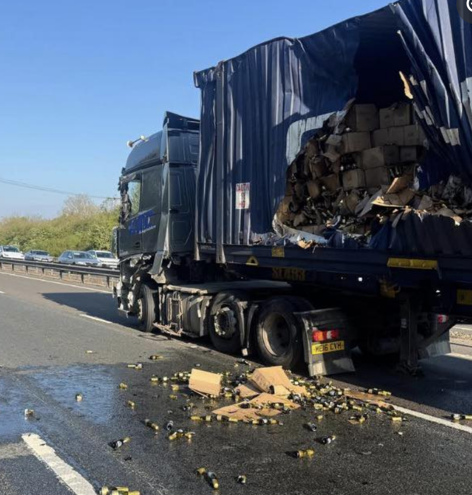 Two Lorry Crash on M4 in Berkshire Causes Major Prosecco Spill