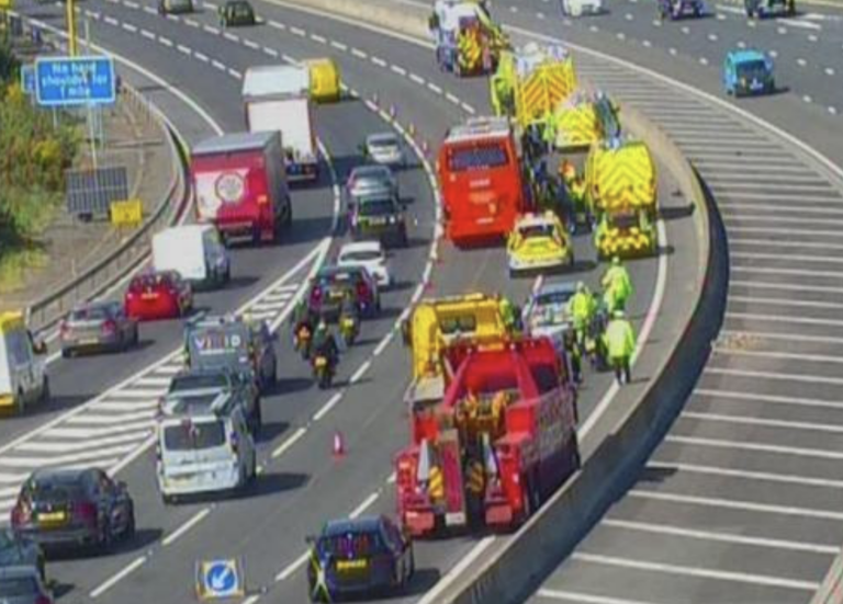 Dozens of Children Safe After Three-Vehicle Crash on M27 Near Southampton Airport