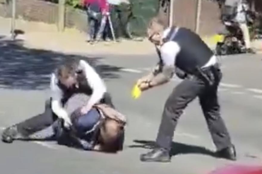 Man Arrested After Stabbing Incident in Barnet on Highfield Avenue