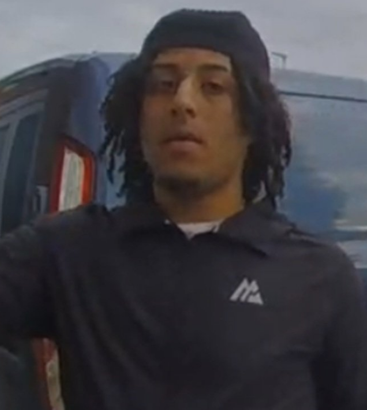 Police Seek Man Over iPhone Theft in Duston Grafton Way