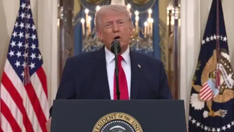 Oil Prices Surge as Trump Threatens ‘Extreme’ Iran Strikes