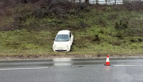 M20 and M26 Chaos: Car Crashes Off Road, One Lane Shut and Long Delays