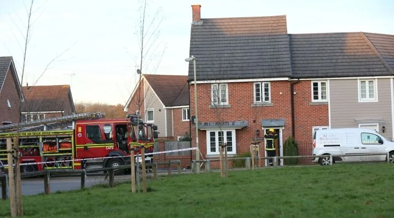 Garden Blaze Razes Kitchen and Rear of Basingstoke Home – Firefighters Prevent Full Devastation