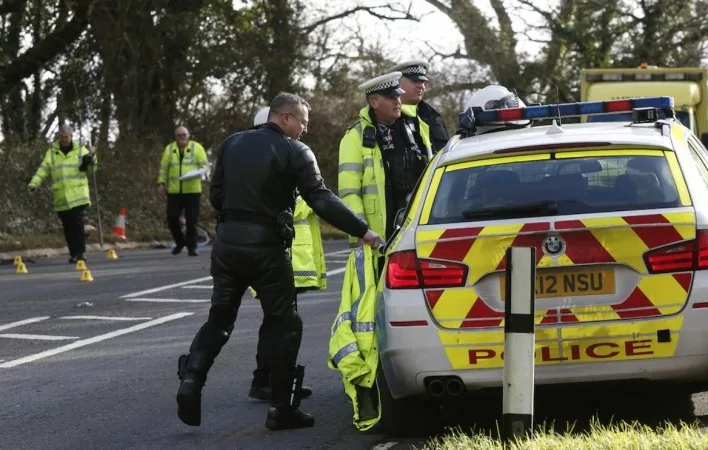 Cyclist Critically Injured in New Forest Crash at Ipley Crossroads – Police Hunt Dark Estate Car Witness