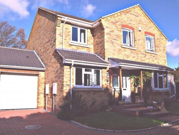 Thieves smash down Door of  Isle of Wight Property but Escape empty Handed