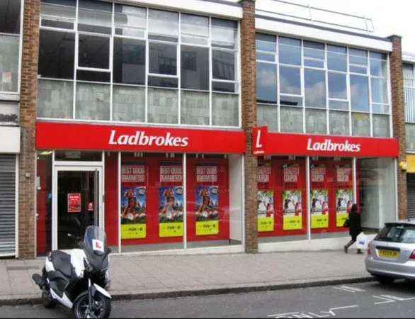 Knife-Wielding Robber Strikes Southampton Ladbrokes, Police Urge Witnesses to Come Forward