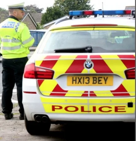 Gosport Police Launch Hunt for Young Male Suspect After Unprovoked Stabbing Attack