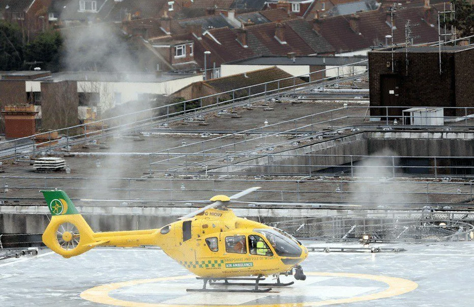 Tragedy at Gosport’s Leelands Park as Person Dies Despite Emergency Air Ambulance Efforts