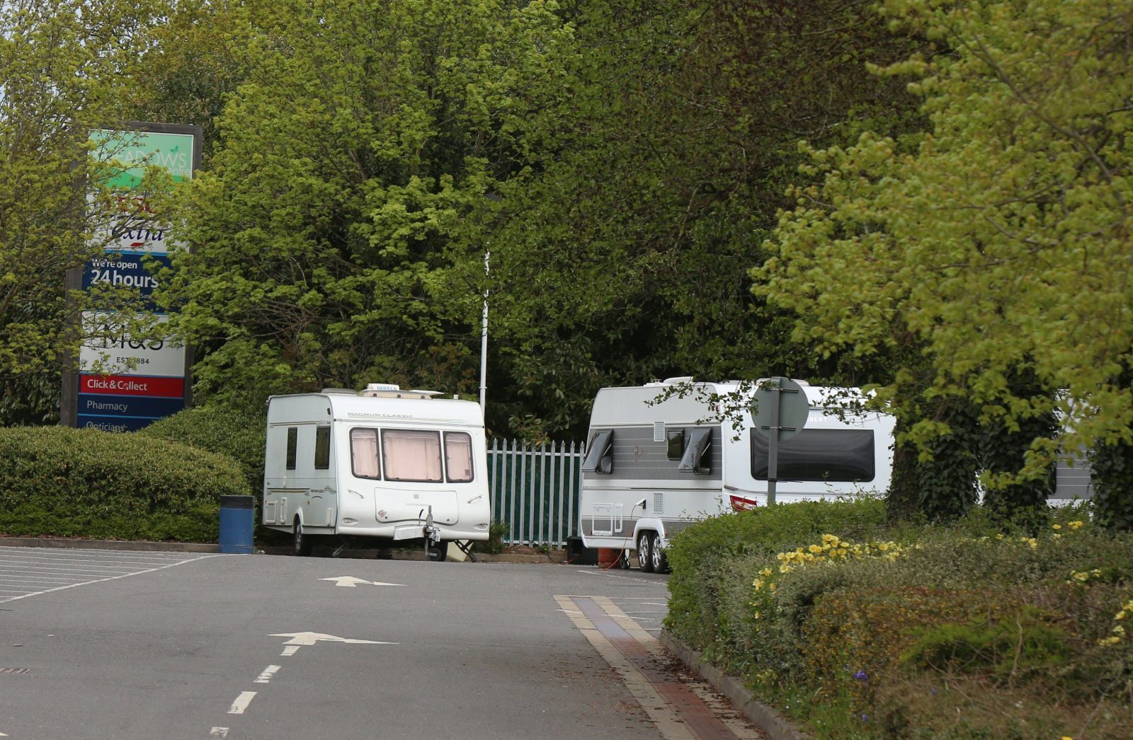 Traveller Convoy, Including Merc and Rolls Royce, Takes Over M&S Car Park at The Meadows