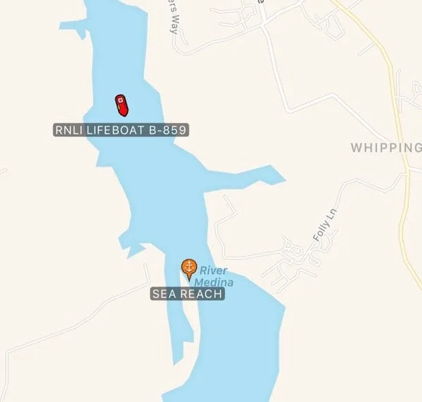 Isle of Wight Lifeboats Launch Second Search After Man Overboard Lifejacket Found Near Foley Inn