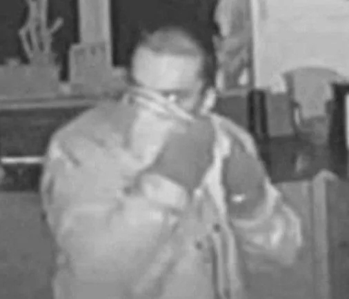 Bromley Burglar Cuts CCTV, Steals Late Parents’ Heirlooms from Elderly Man’s West Wickham Home