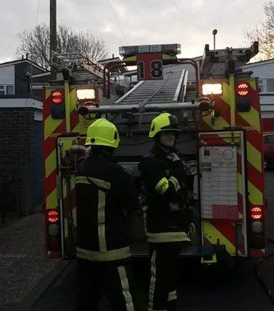 Gosport Blaze Sparks Arson Probe as Firefighters Stop Spread on Carisbrooke Road