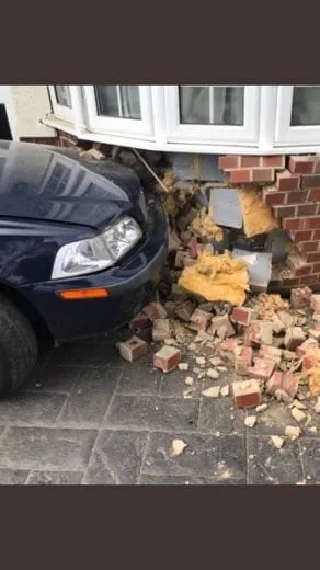 Car Crashes Into Bromley Home – Miraculously No Injuries in Shocking Crash