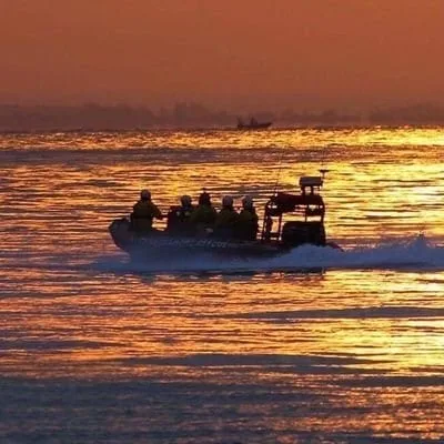 Drama on Ryde Pier: Police Rescue Man from Ledge as Coastguard Joins Search – Wightlink Services Disrupted