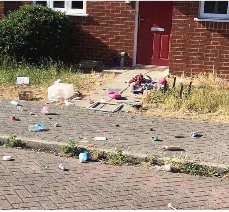 Teens Arrested After Ambulance Attacked with Bricks in Eastleigh Heart Attack Hoax
