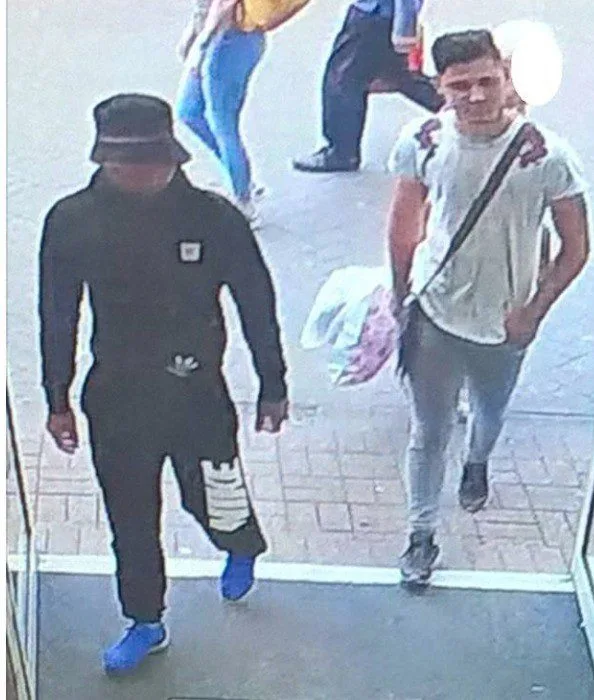 Brazen Farnborough O2 Phone Heist: Thieves Snatch £2,500 of Top Mobiles in Broad Daylight