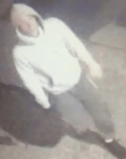 Police Hunt Hooded Thieves After Failed Petrol Station Break-Ins in Fareham and Lee-on-the-Solent