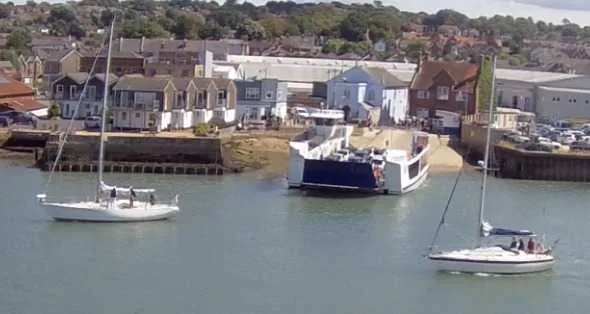 £3.2 Million Isle of Wight Floating Bridge ‘Floaty McFloatface’ Grounds at Cowes Week, Stranding Cars and Visitors